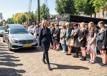 Rouwvervoer 4 Een erehaag bij uitvaart